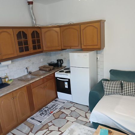 Studio Με Όλες Τις Ανέσεις Vétrina Buitenkant foto